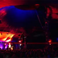 zelt-festival-2016-im-zelt-web.jpg