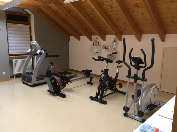 fitnessraum 094.JPG